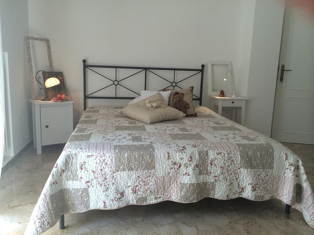 Azzurramare Bed & Breakfast Гротамаре Стая снимка